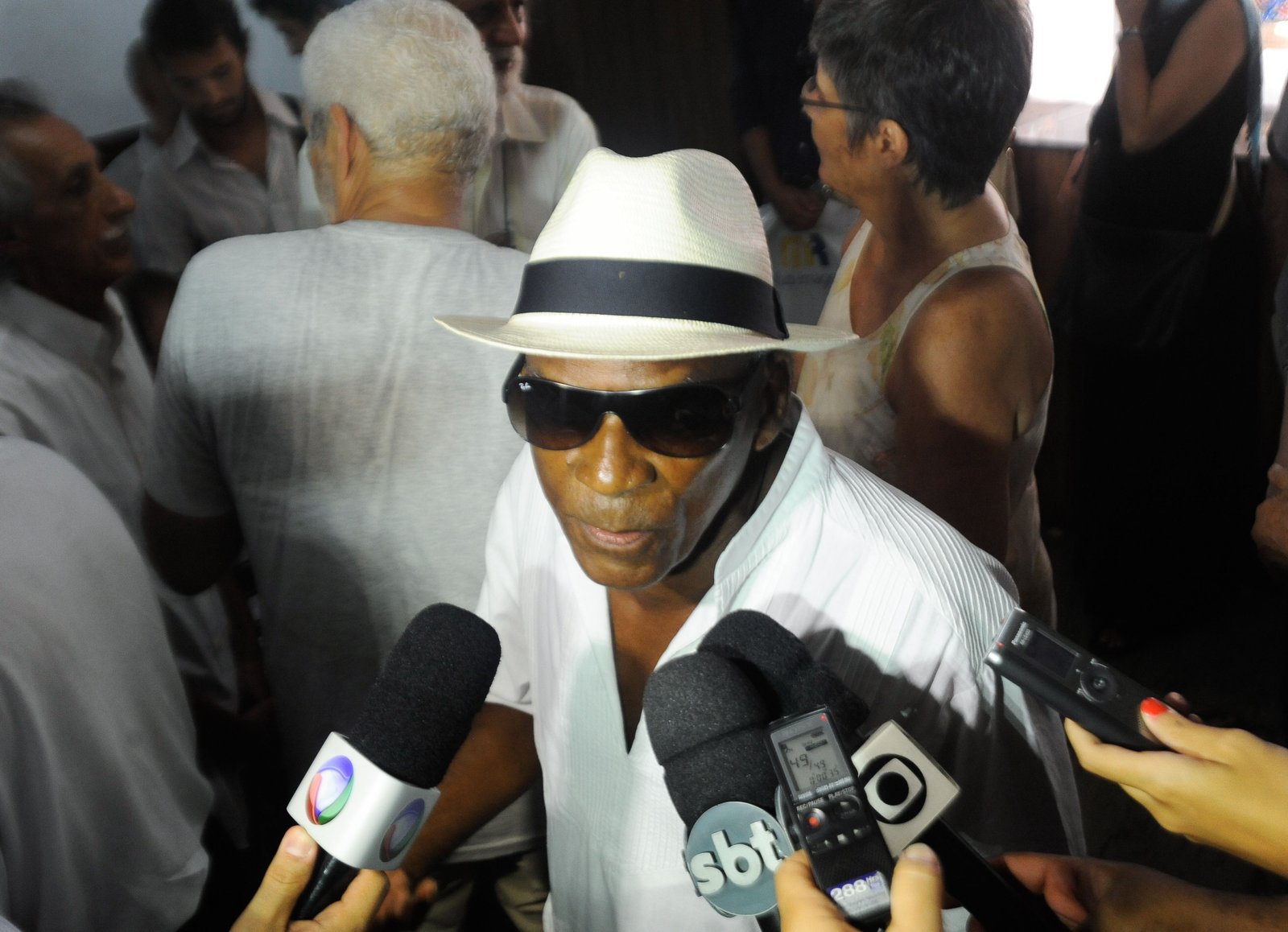 Antônio Pitanga concedendo entrevista (Foto: Agência Brasil/Wikimedia Commons, CC BY 3.0 br)