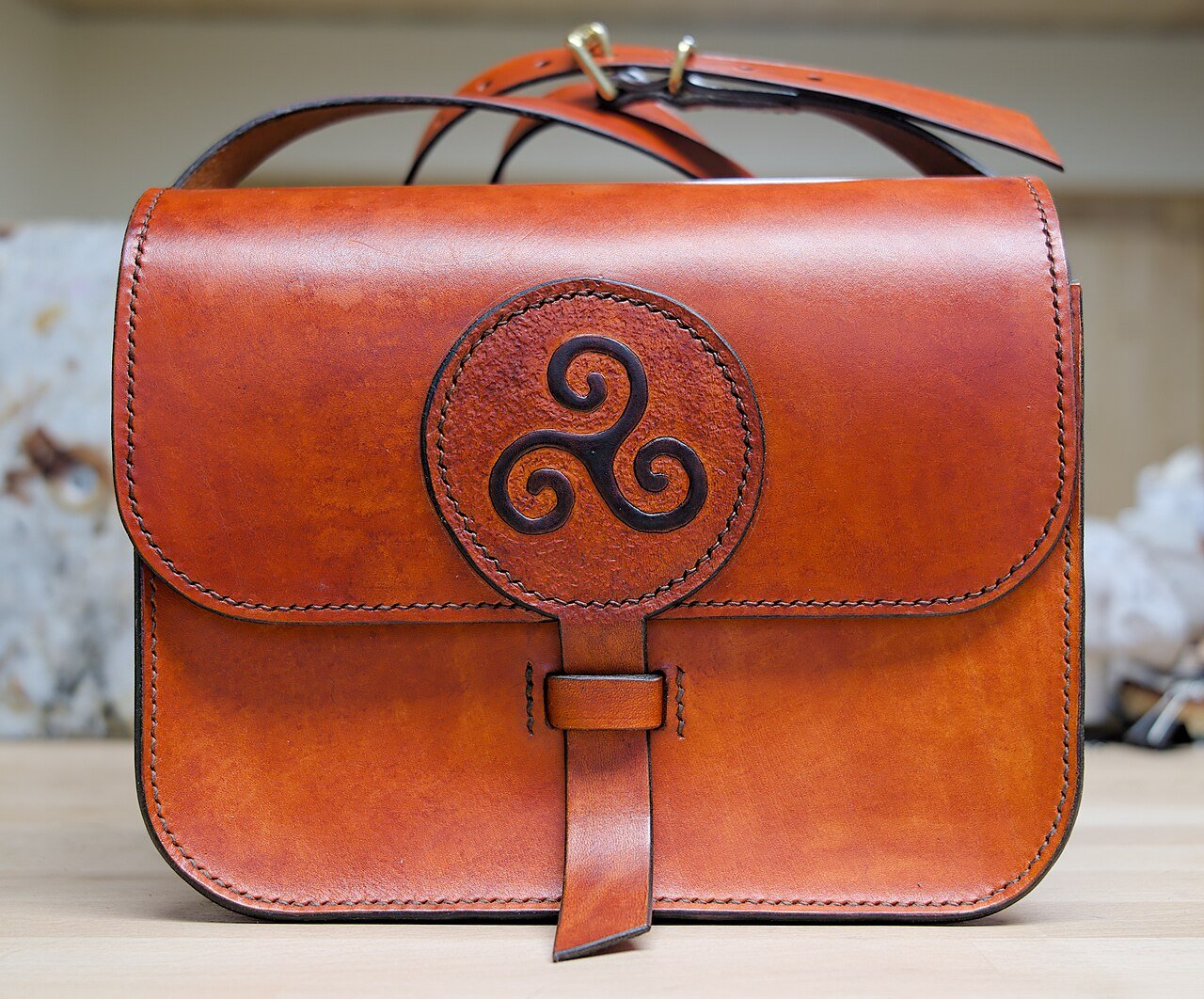 Bolsa de couro artesanal