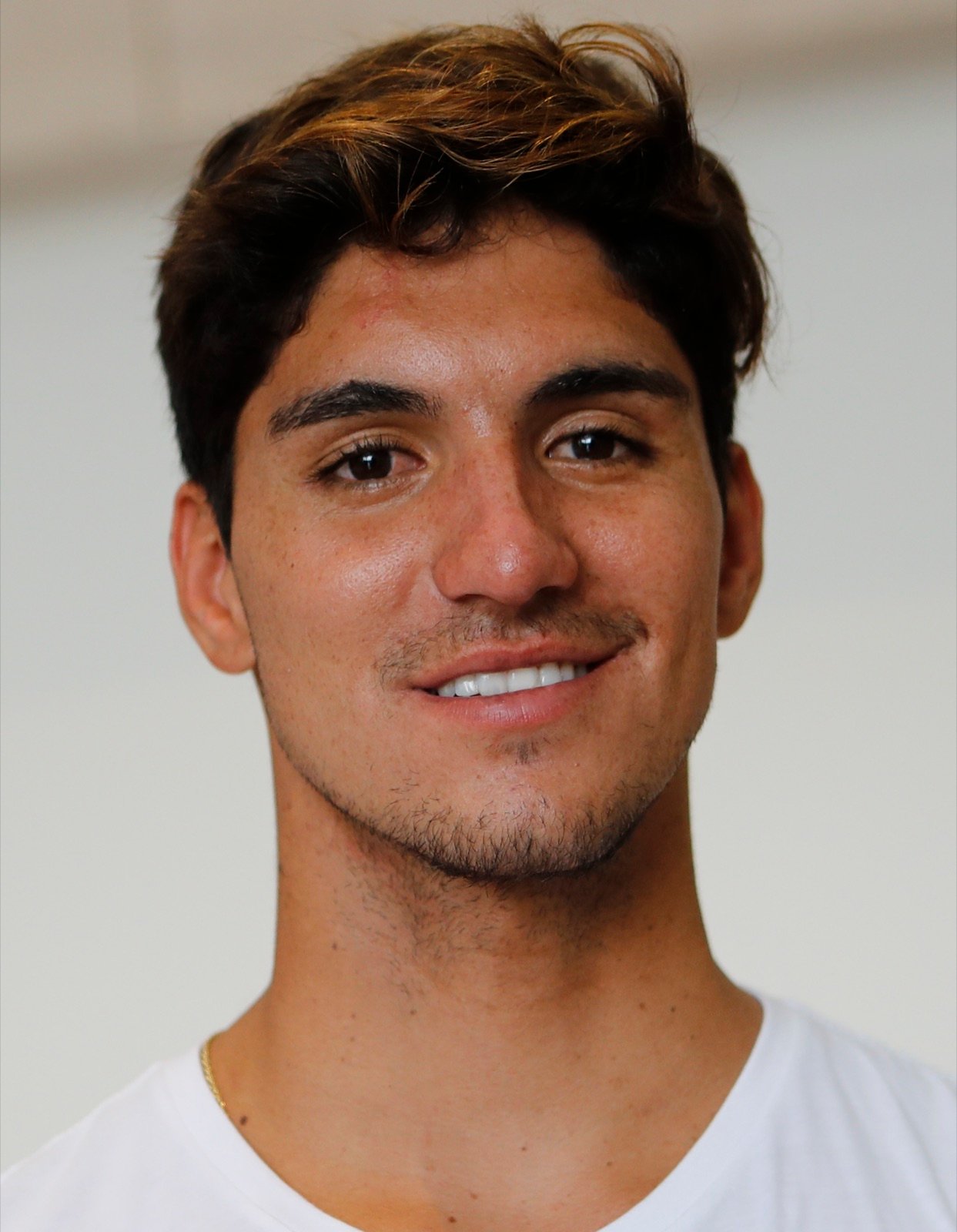 O surfista Gabriel Medina em 2016 (Foto: Fernando Frazão/Agência Brasil, Wikimedia Commons, CC BY 2.0)