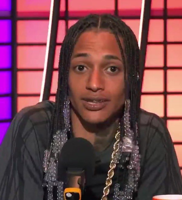 Rapper Oruam durante entrevista à Multishow (Foto: Multishow/Wikimedia Commons, CC BY 3.0)
